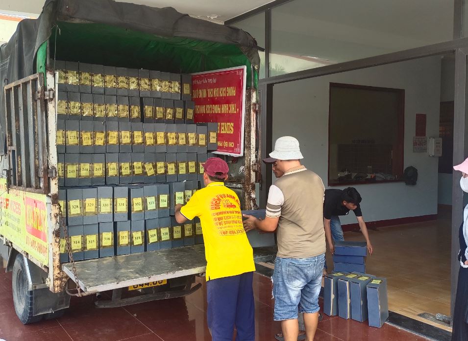 Chuyển Tài Liệu Mộ Đức Về Trung Tâm Hành Chính Sơn Tịnh